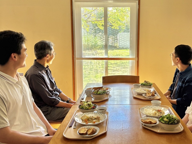 すずかけさんの この一枚「神学校食堂風景☺︎」