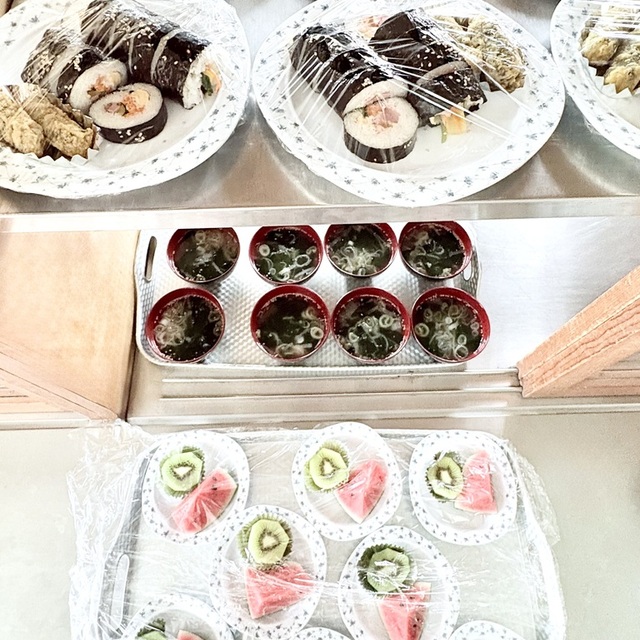 神学校食堂メニュー(キンパ)